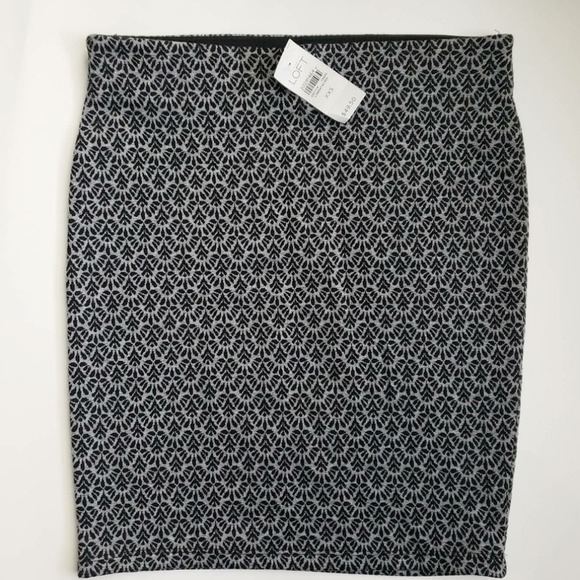 Ann Taylor Loft grey and black mini skirt - Picture 1 of 7